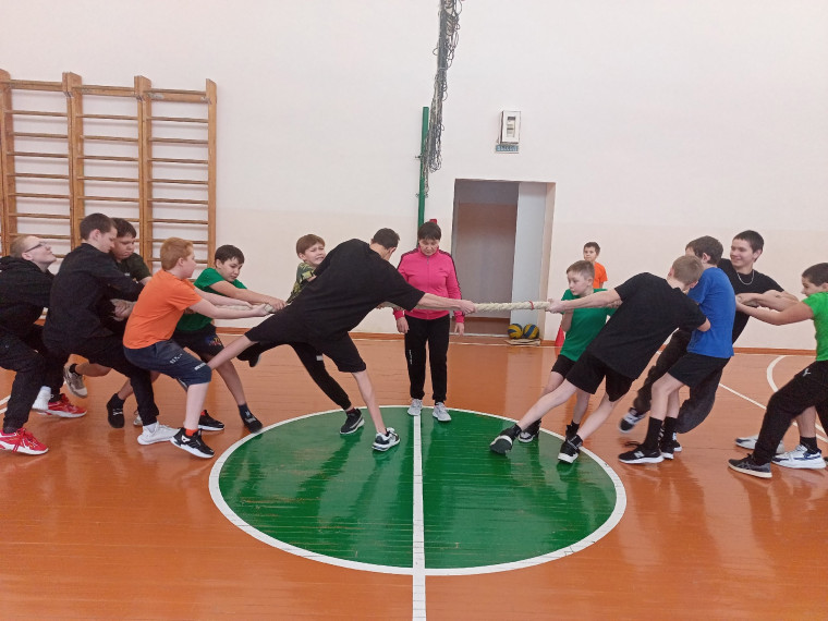 Спортивный праздник «Вперёд, мальчишки!».